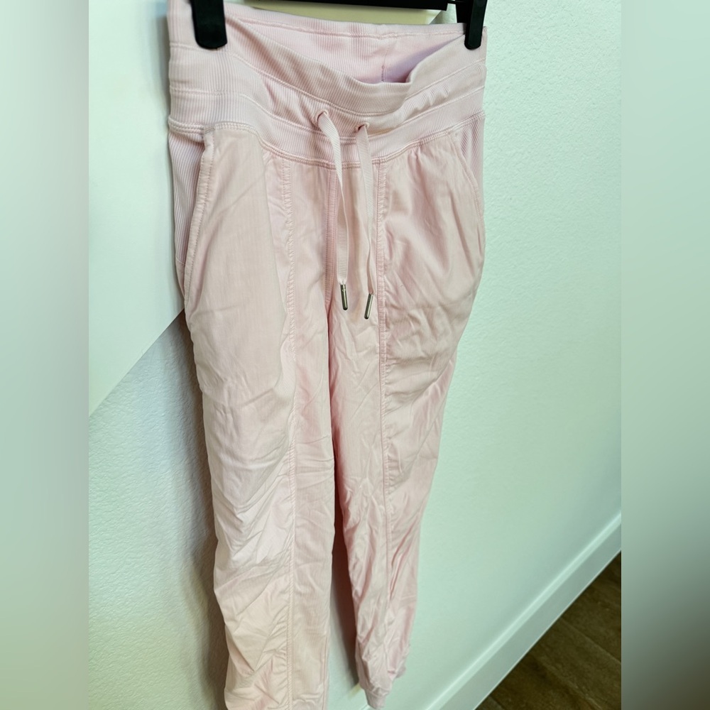 Lululemon strawberry milkshake dance joggers - Picture 3 of 5